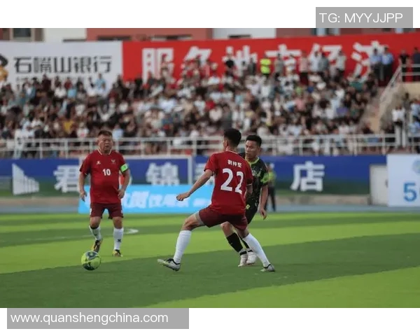 知名足球明星在飞往慈善活动途中遭遇飞机失事引发全球关注与哀悼 知名足球明星在飞往慈善活动途中遭遇飞机失事引发全球关注与哀悼