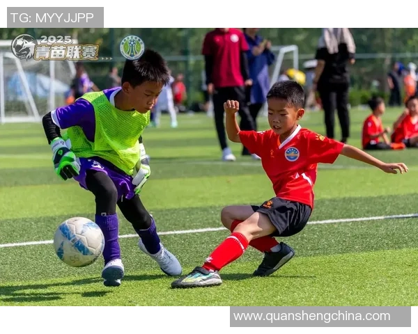 变脸特效足球明星视频带你领略球场魅力与精彩瞬间的完美结合 变脸特效足球明星视频带你领略球场魅力与精彩瞬间的完美结合