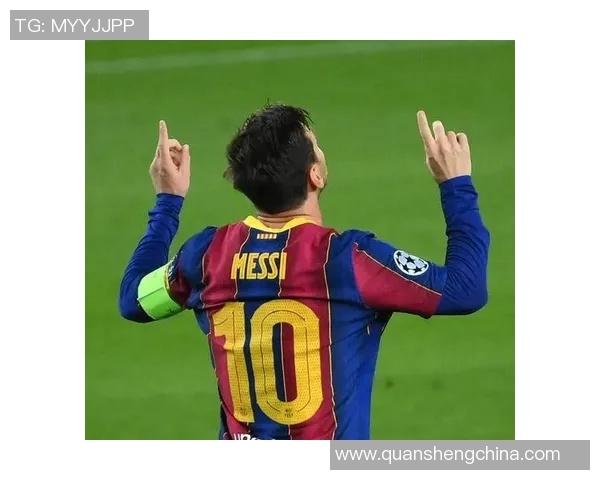 揭秘足球明星小龙的传奇人生与辉煌成就以及他对足球的热爱与贡献 揭秘足球明星小龙的传奇人生与辉煌成就以及他对足球的热爱与贡献