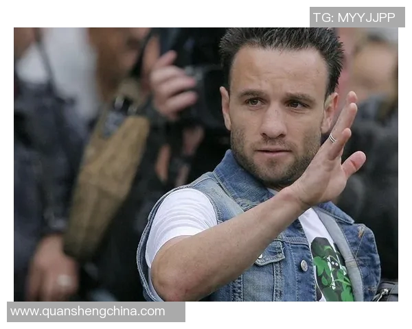 老虎究竟是哪个足球明星的绰号揭秘与背后的故事分析 老虎究竟是哪个足球明星的绰号揭秘与背后的故事分析